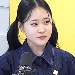 김다현