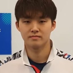 김우민 사진