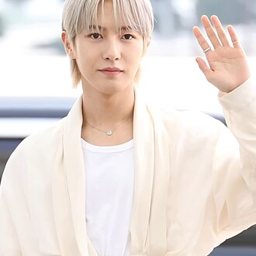 런쥔 사진