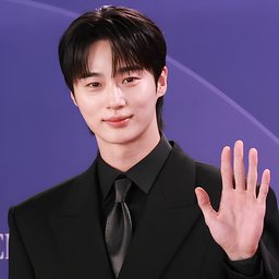 변우석