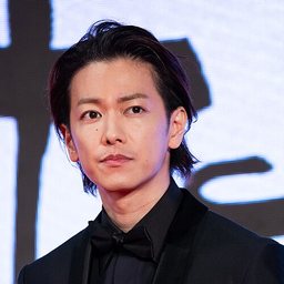 사토 다케루 사진