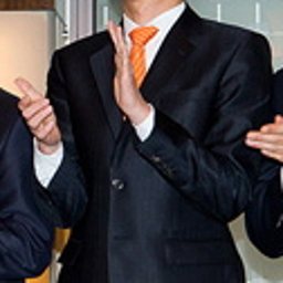 이윤석