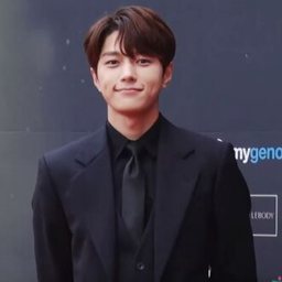 지우 사진